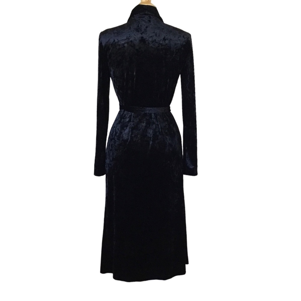 Wayf La Roux Black Velvet Belted Robe - Picture 5 of 11
